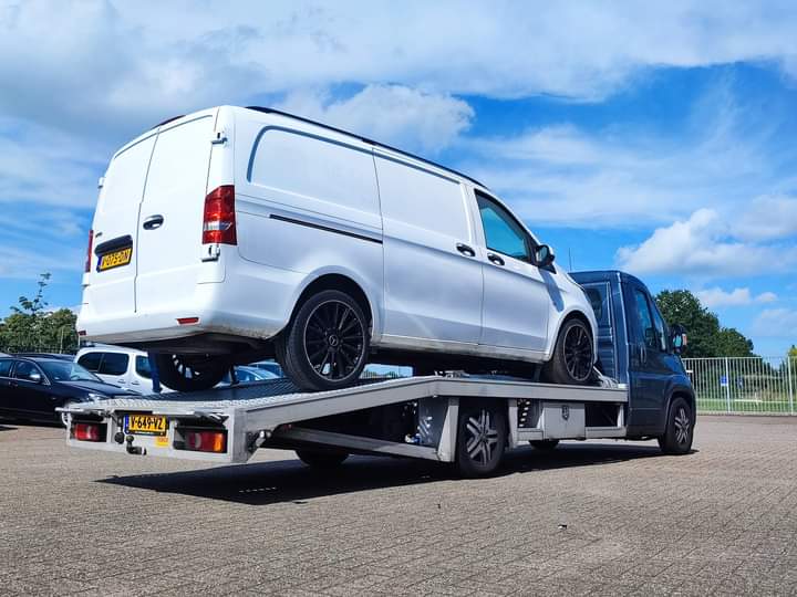 Snel Autotransport team aan het werk